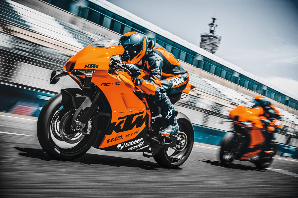 KTM apresenta sua nova linha de motos esportivas RC - MOTOO