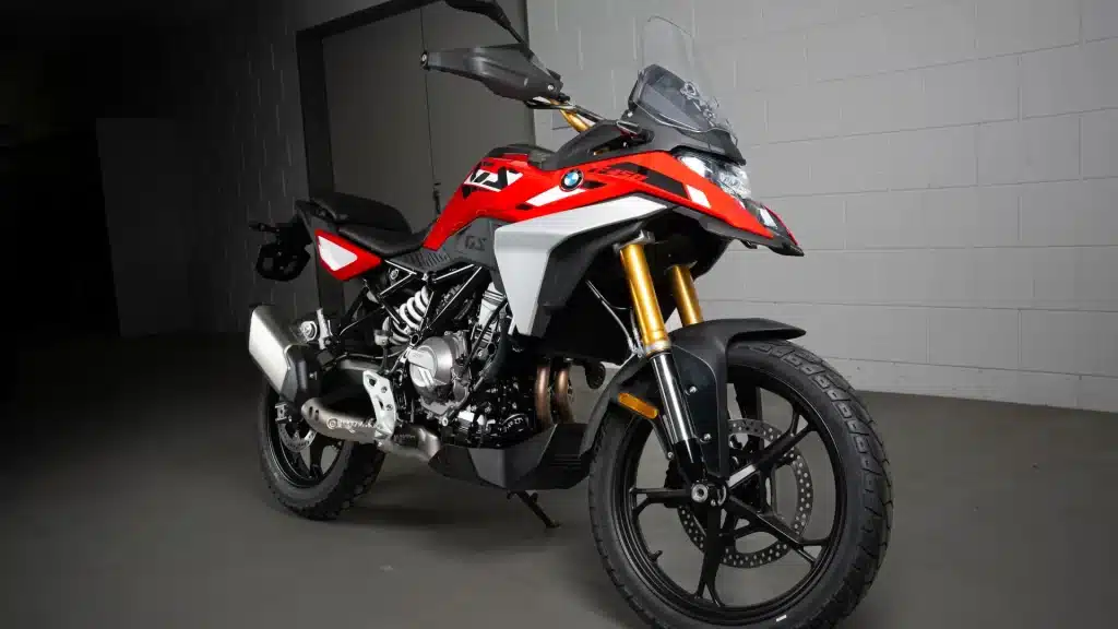 bmw f 450 gs vermelha