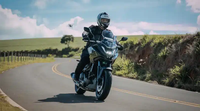 Honda NC 750X 2026 preta