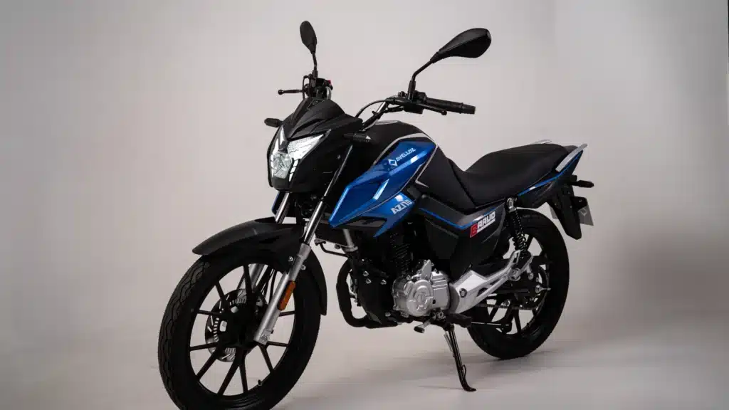Avelloz AZ170 Bravo azul vista em três quartos