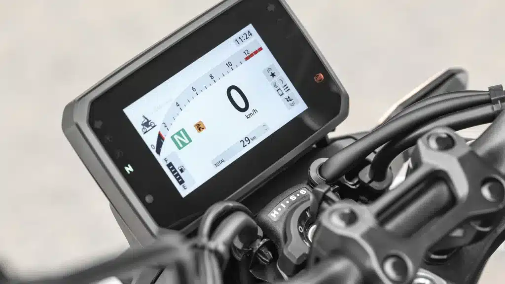 Painel TFT de 5 polegadas da Honda CB1000 Hornet 2027 com conta-giros em arco e velocidade digital
